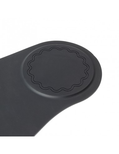 Black protective barber collar