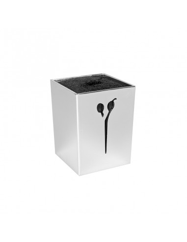 Silver scissors stand