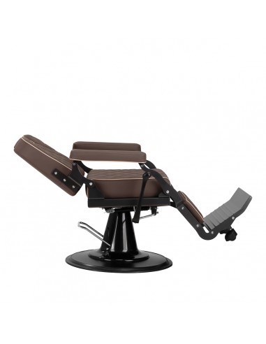 Barber chair Carlos Brown 