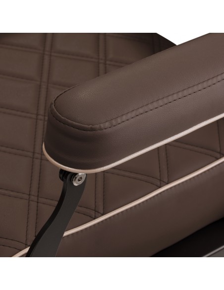 Barber chair Carlos Brown 