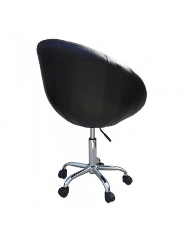 Black Chairs on wheels for beauty salons, hairdressers and nail salons. Chair on wheels Black BFHC8516K