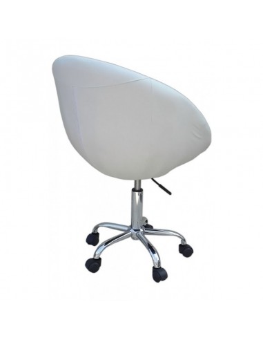 White Chairs on wheels for beauty salons, hairdressers and nail salons. Chair on wheels white BFHC8516K