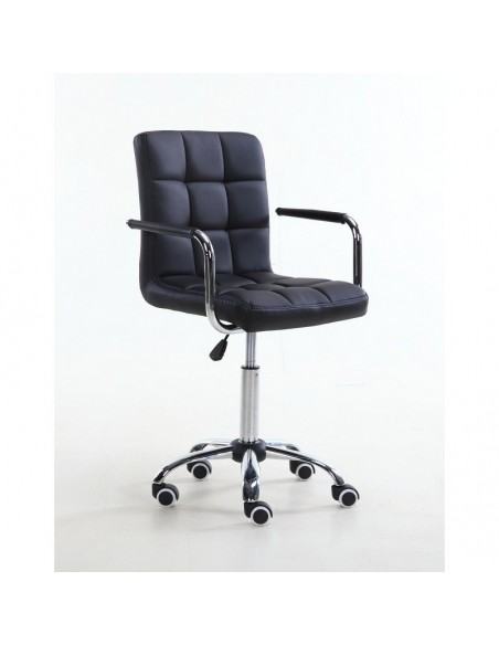 Bella Furniture Black chairs on wheels in Ireland. Nail Salon chairs for sale. Stylish chairs for nail salon Ireland. Black BFHC