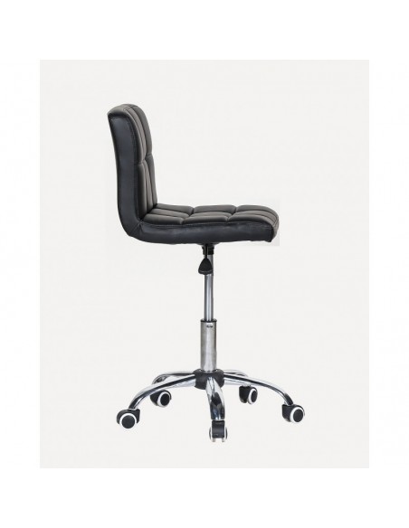 Black chairs for hairdressers. Black chair for beauty salons Ireland BFHC8052K