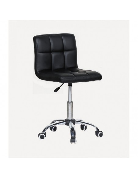 Black chairs for hairdressers. Black chair for beauty salons Ireland BFHC8052K