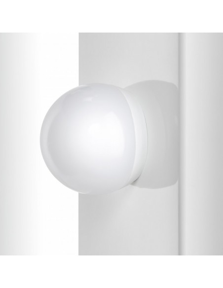 Mobile Makeup Stand Ireland. Stand for makeup salons Ireland.