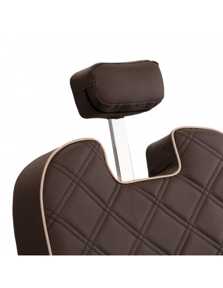 Barber chair Carlos Brown 