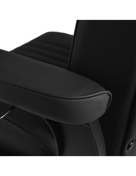 Gabbiano Levi barber chair with black frame black without stitching at the back