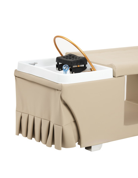 Gabbiano Head Spa Maldives Salon washbasin bed beige