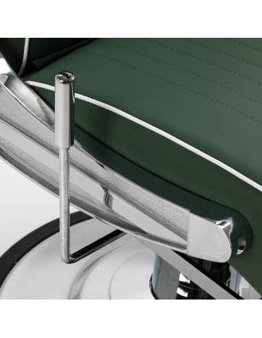 Gabbiano Visionerio barber chair green chrome frame