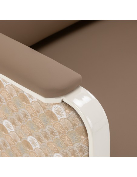 Waiting room chair Omega Grandeur light brown