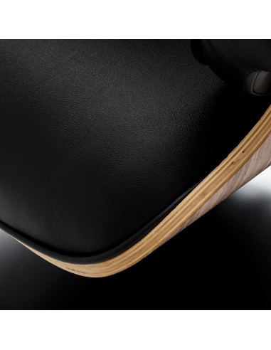 Styling chair Gabbiano Florencja in black and walnut with a black base