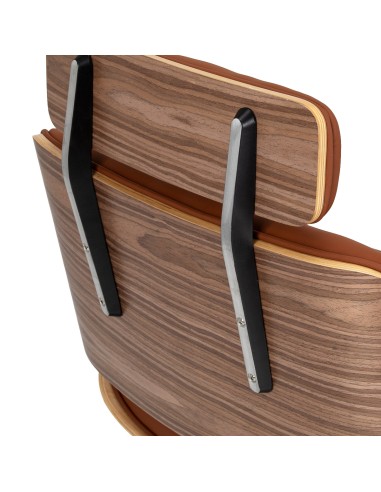 Styling chair Gabbiano Florencja in brown with a black base