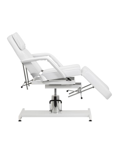 Hydraulic pedicure beauty chair Sillon 210 with rocking function and split footrest white