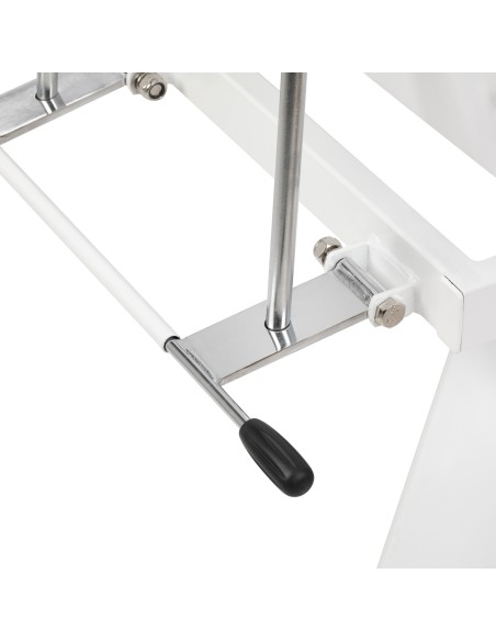 Hydraulic pedicure beauty chair Sillon 210 with rocking function and split footrest white